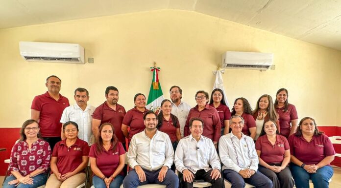 Participó Carlos Peña Ortiz en reunión del Consejo Técnico de la escuela primaria Bicentenario de la Independencia