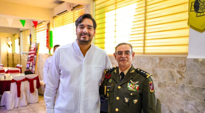 Asistió Alcalde Carlos Peña Ortiz a toma de protesta de Comandante de la Octava Zona Militar