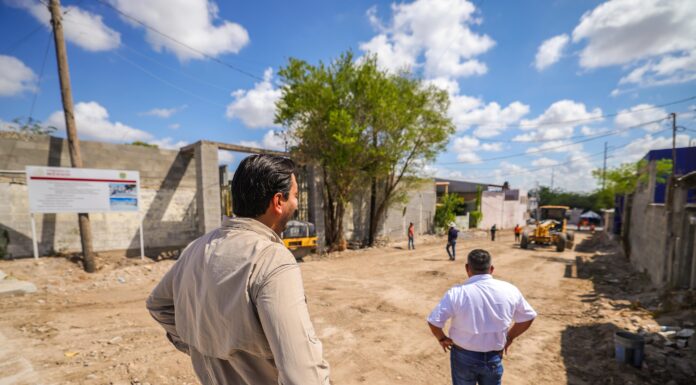 Construye Gobierno de Carlos Peña Ortiz pavimentación hidráulica en la colonia Hidalgo
