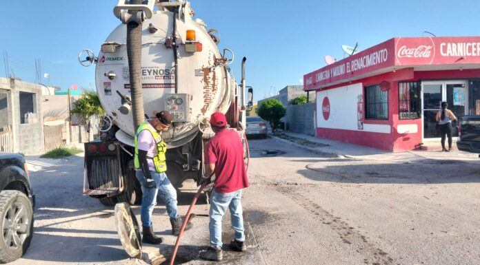 Sondeó COMAPA drenaje sanitario en distintos puntos de la ciudad