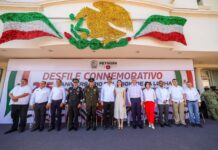 Apreciaron familias colorido Desfile Cívico-Militar del 215 Aniversario de la Lucha por la Independencia en Reynosa