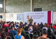 Apoyó Carlos Peña Ortiz entrega de Becas Rita Cetina en la Secundaria número 10