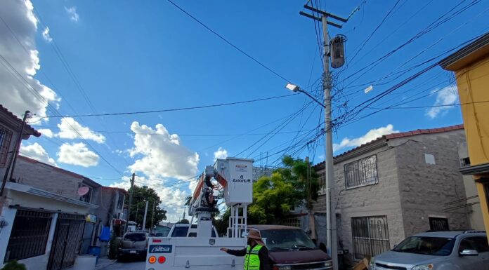 Mejora Gobierno de Reynosa alumbrado público en la colonia La Cima