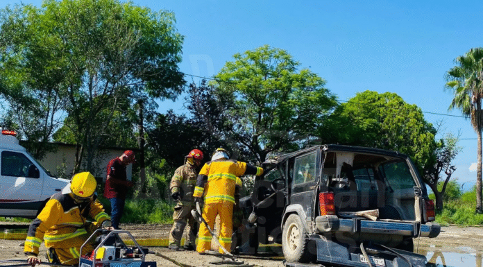 Accidente en carretera Victoria-Monterrey deja un herido prensado