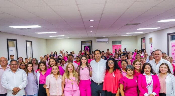 Por la salud de las mujeres el Alcalde Carlos Peña Ortiz pudo en marcha el Mes Rosa