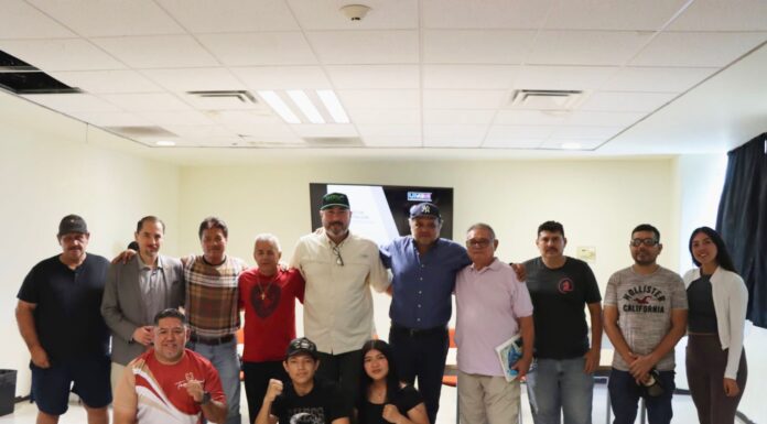 Imparten con apoyo de Carlos Peña Ortiz “Boxeo para Entrenadores