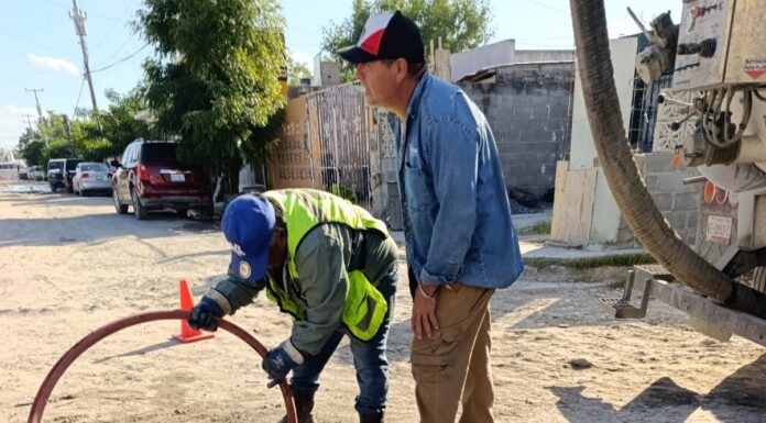 Atendió COMAPA reportes de sondeo y limpieza de pozos en colonia Villa Esmeralda