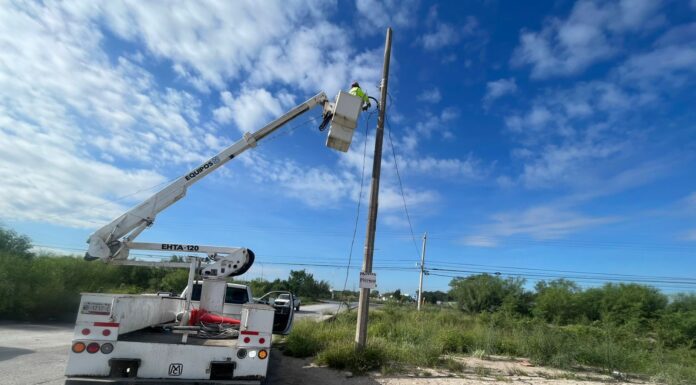 Realiza Gobierno de Reynosa trabajo de mantenimiento de alumbrado público