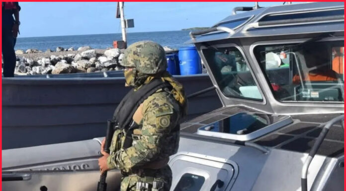 RESCATAN A 28 ADOLESCENTES EN OPERATIVO MARÍTIMO DE LA SEMAR FRENTE A COSTAS DE SINALOA