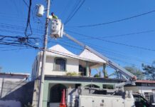 Supervisó Alcalde Carlos Peña Ortiz programa de reparación de alumbrado público