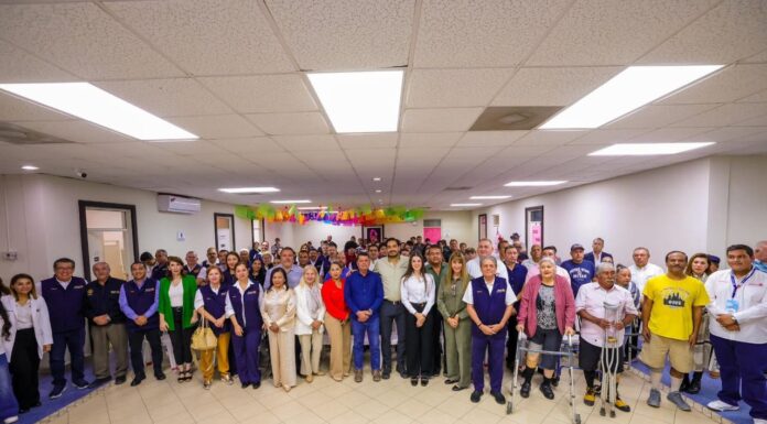 Entrega de prótesis marca un antes y un después: Alcalde Carlos Peña Ortiz