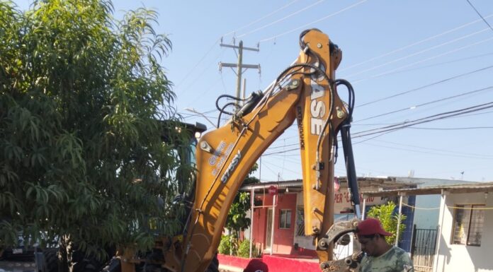 Refuerza COMAPA acciones de reparación de fugas de agua en distintos puntos de la ciudad