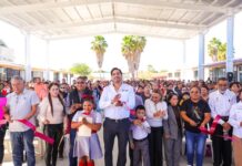 Entregó Alcalde Carlos Peña Ortiz nueva techumbre escolar y anunció pavimentación hidráulica en Villa Esmeralda