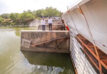 Supervisó Alcalde Carlos Peña Ortiz rehabilitación de compuertas