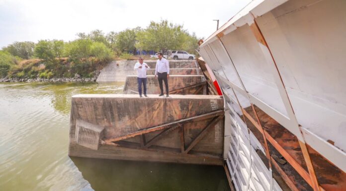 Supervisó Alcalde Carlos Peña Ortiz rehabilitación de compuertas