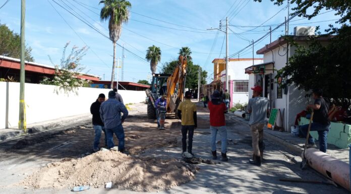 Trabaja COMAPA en la reposición de carpeta asfáltica en distintos sectores, tras concluir maniobras de reparación