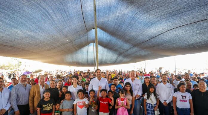 Convivió Alcalde Carlos Peña Ortiz con más de 2 Mil 500 habitantes de Villas de Esmeralda