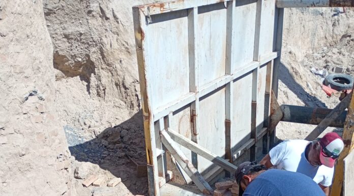 Realiza COMAPA trabajos de levantamiento de caja en colonia La Escondida