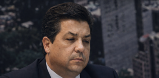 México pide a EE.UU. detener a Cabeza de Vaca