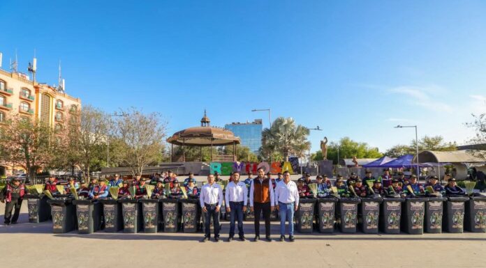 Fortalece Carlos Peña Ortiz equipamiento de trabajadores municipales