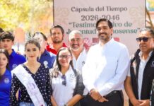 Colocaron jóvenes y Alcalde una Cápsula del Tiempo en la plaza principal de Reynosa