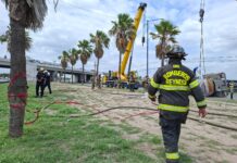 ATIENDE PROTECCION CIVIL Y BOMBEROS EMERGENCIA EN BULEVAR HIDALGO Y LIBRAMIENTO A MONTERREY