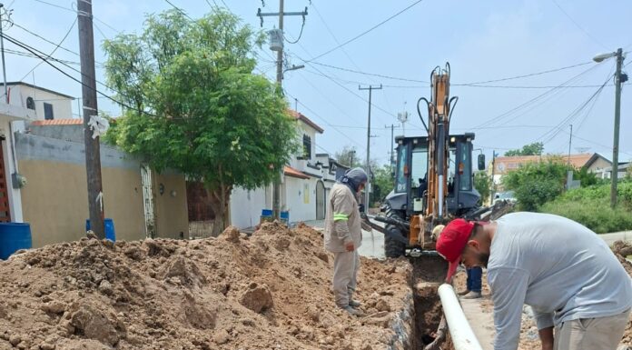 Rehabilita COMAPA drenaje sanitario en la colonia 5 de Diciembre