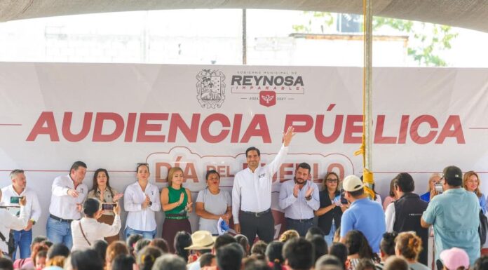 Celebró Carlos Peña Ortiz Día del Pueblo con familias del fraccionamiento Halcón de Reynosa