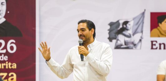 Encabezó Carlos Peña Ortiz entrega de tarjetas de Beca Rita Cetina
