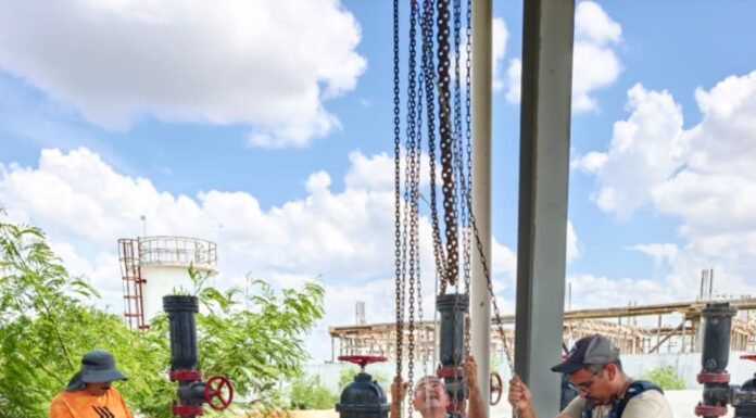 Fortalece COMAPA infraestructura sanitaria con instalación de bomba en Cárcamo 30