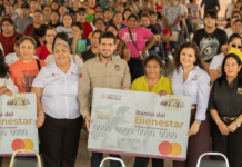 Gobierno de Matamoros fortalece acceso a la educación con entrega de becas para estudiantes