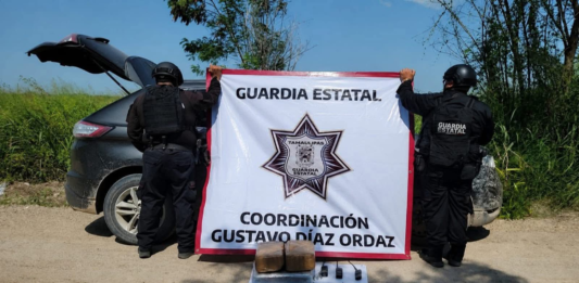 Aseguran camioneta con más de nueve kilogramos de presunta marihuana y ponchallantas en Díaz Ordaz