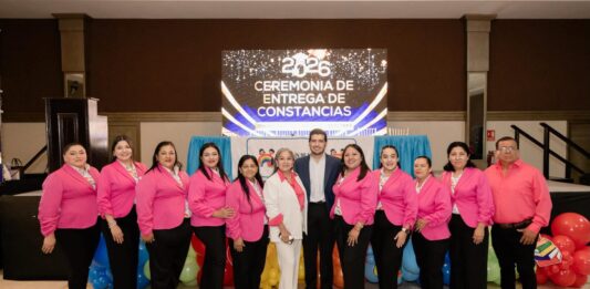 Beto Granados acompaña graduación del Jardín de Niños «Profesora y Licenciada Ada H. Siller Flores»
