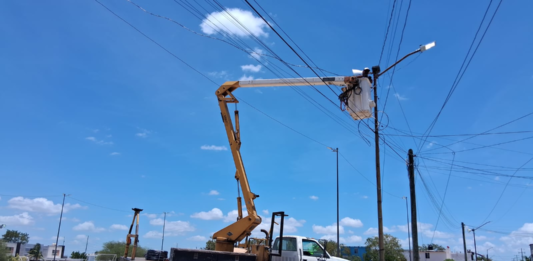 Alumbra Gobierno de Reynosa a Villa Florida y Rincón de las Flores