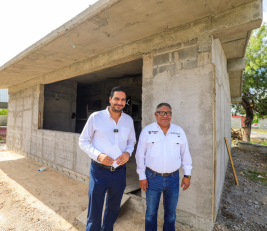 Alcalde supervisa comedor escolar en Villa Diamante