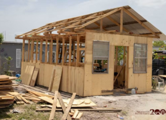 Beto Granados inicia construcción de cuarto habitación para familia afectada en Poblado Control