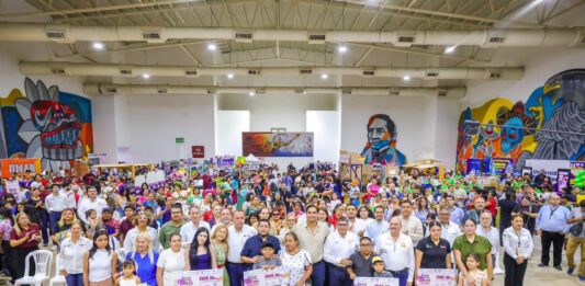 Inauguró Carlos Peña Ortiz la Feria de Regreso a Clases 2026 con PROFECO y CANACO