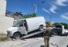 Gobierno de Reynosa retira vehículos abandonados para recuperar espacios públicos