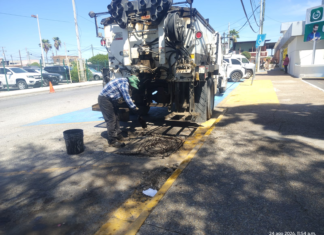 Carlos Peña Ortiz intensifica programa de bacheo en colonias de Reynosa