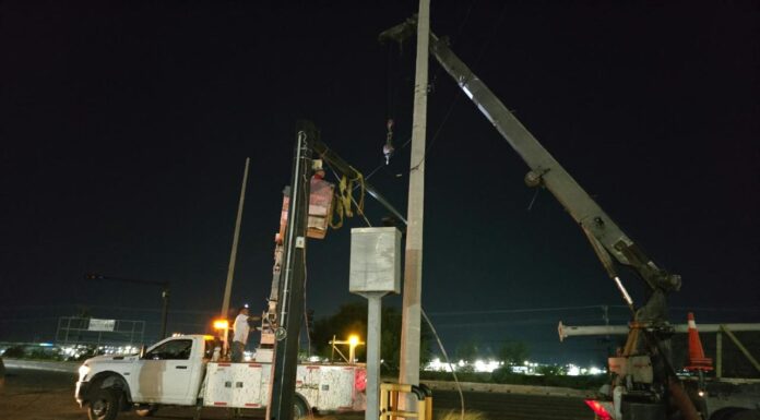 Rehabilita Servicios Públicos alumbrado en Reynosa mejorando seguridad vial