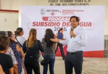 Apoya Alcalde Carlos Peña Ortiz a usuarios de Jarachina Sur con el programa de bienestar social Subsidio del Agua